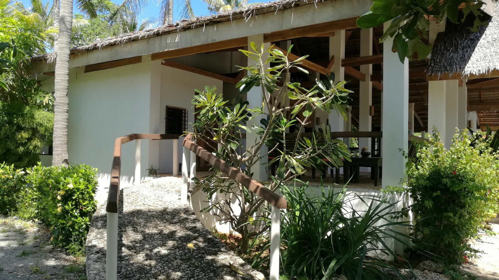 Kawayan Holiday Resort Сикихор Экстерьер фото